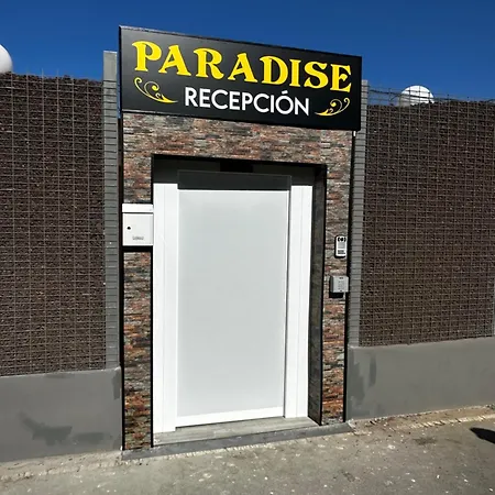 Paradise - Fkk Swinger & Nudist Couples Only 4* מספאלומס